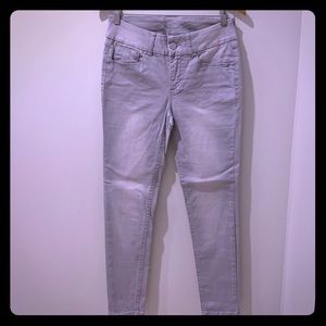 🔥2/$35 Seven Jeans Tummyless Skinny Glacier Wash